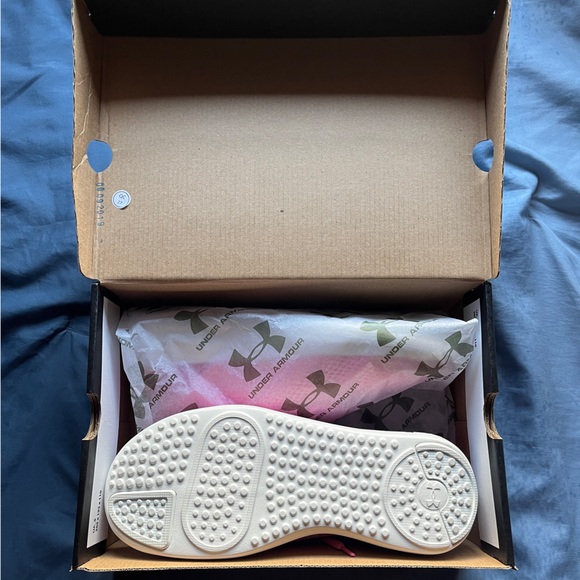 NEW Under Armour 6.5Y Ripple 2.0 Sneaker - Picture 2 of 7